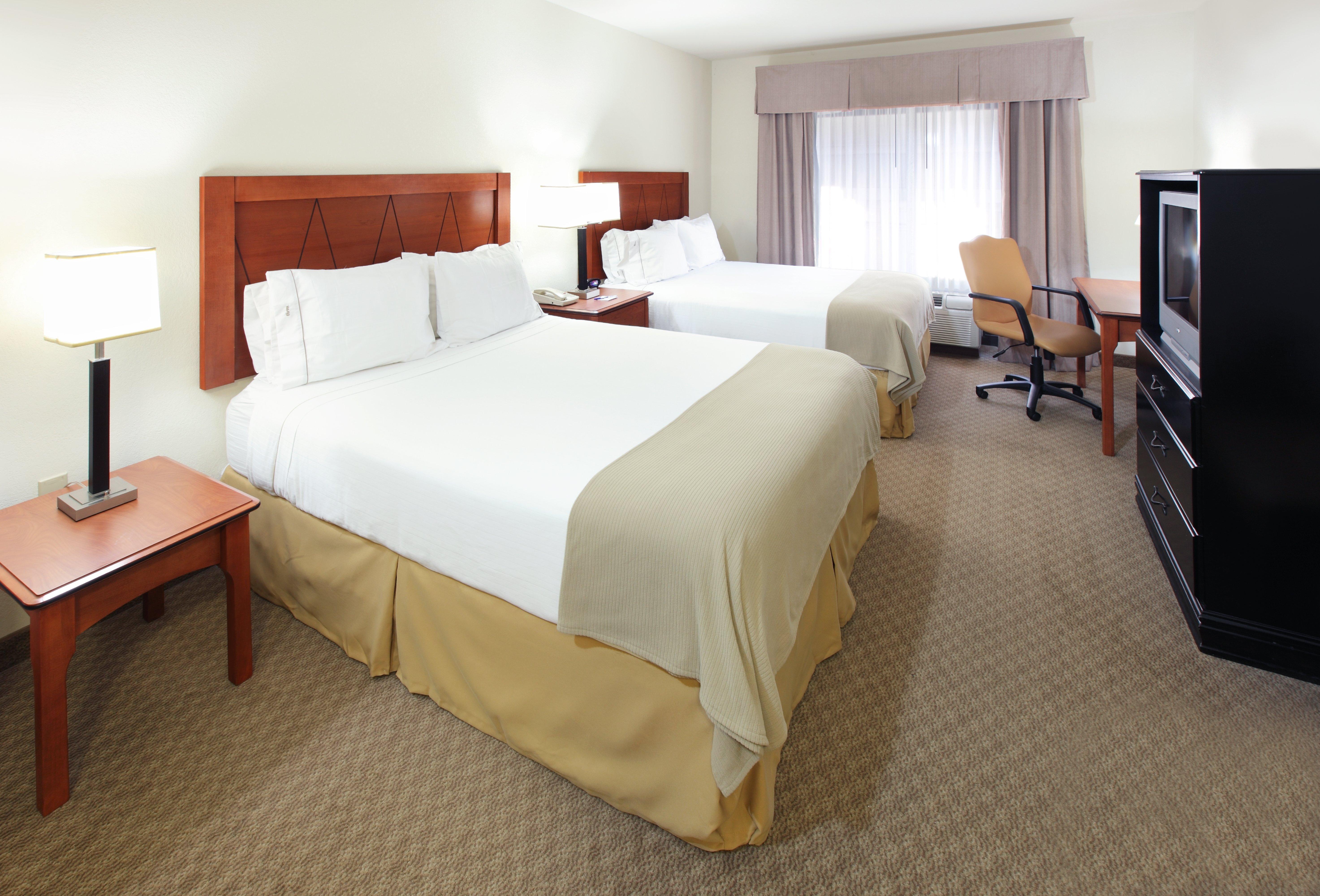 Holiday Inn Express & Suites Pine Bluff/Pines Mall By Ihg Exterior photo